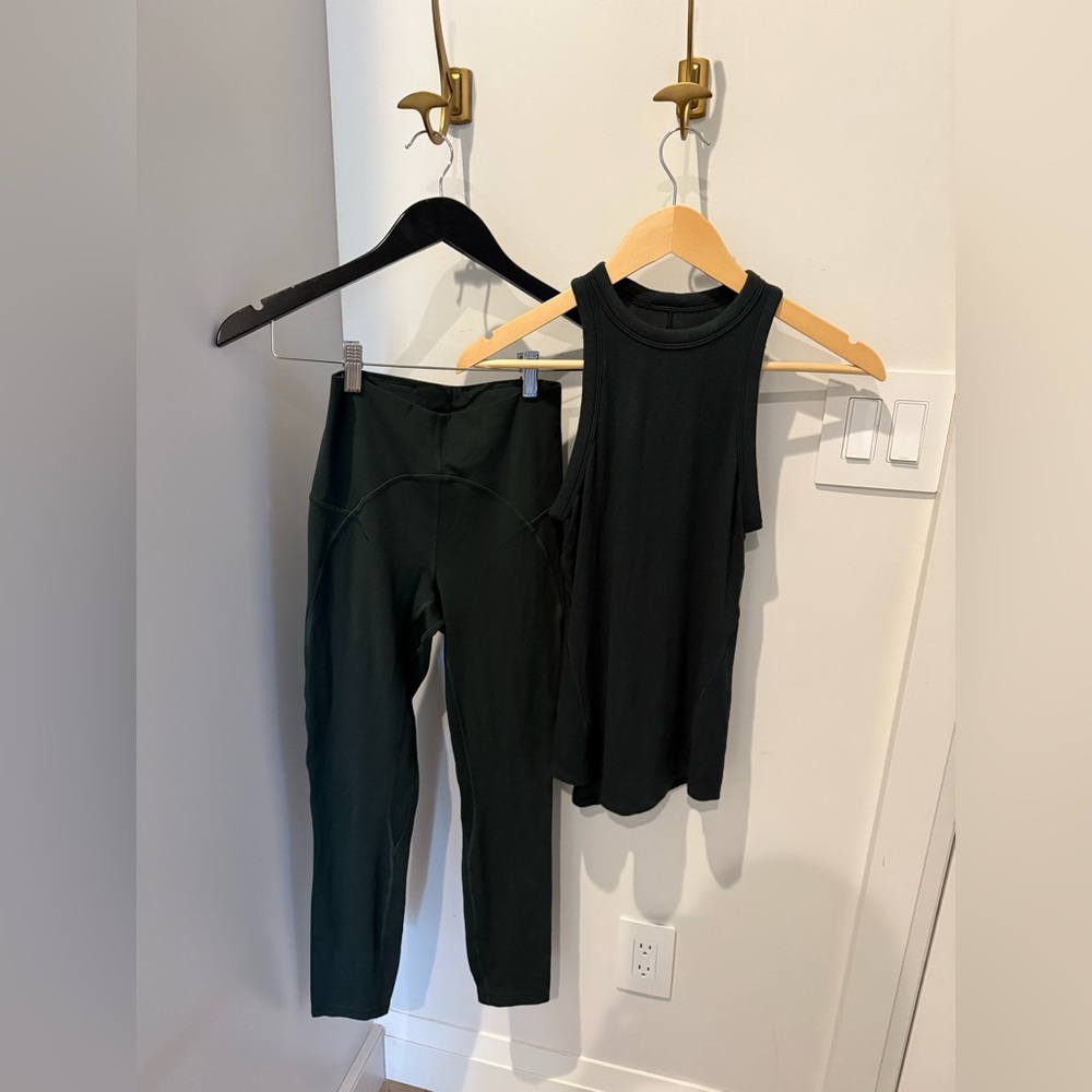 Lululemon - Rainforest Green leggings & tank top SET